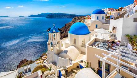 Think-Greece-Country-Santorini-Oia-468940432-marchello74-copy